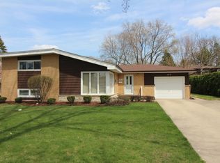 103 N Stevenson Ln, Mount Prospect, IL