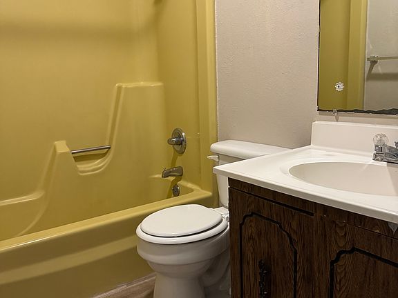 4th image of 11513 & 29 W Cypress Dr #1