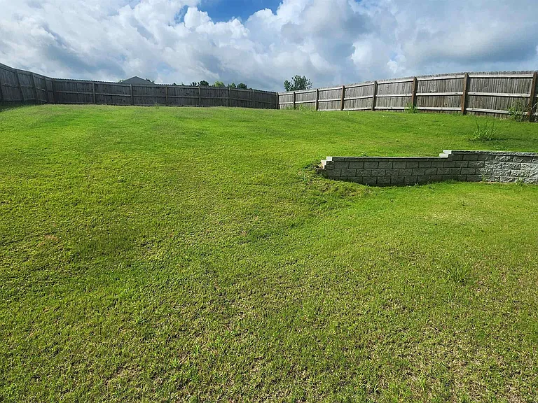 100 Alton Tucker Sr Blvd — Photo 22