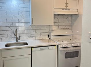 6418 S 1st St APT 101, Austin, TX 78745