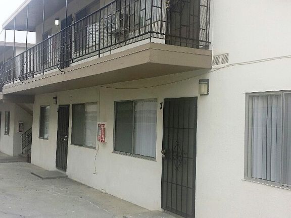 3rd image of 1514 W 205th St APT 6