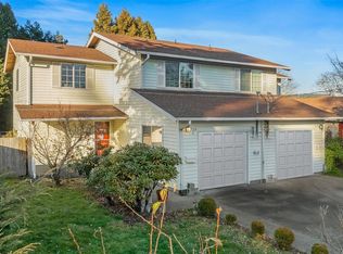 713 8th Avenue Pl NW, Puyallup, WA