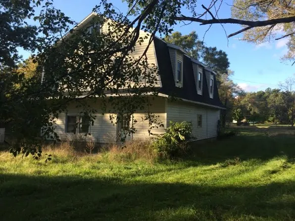11241 Evergreen St, Gowen, MI 49326
