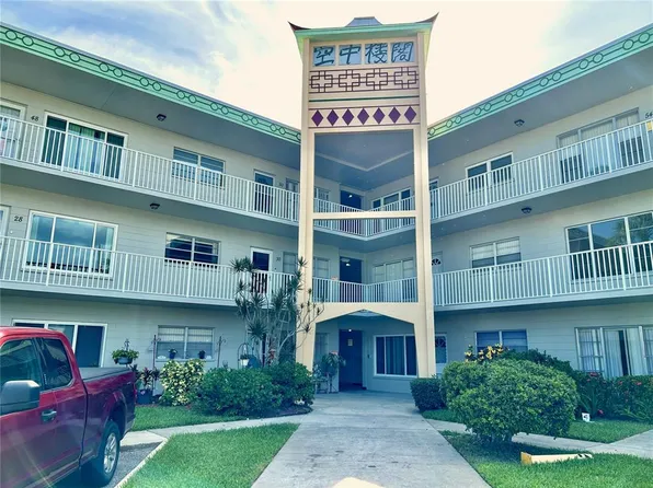 2070 World Parkway Blvd APT 36, Clearwater, FL 33763