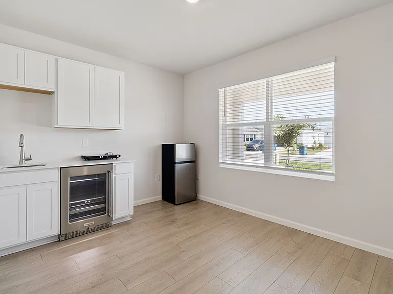 1434 Garabaldi Cir SE — Photo 9