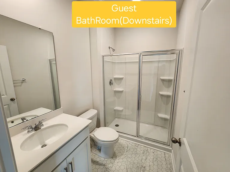 Gueat Bathroom on downstairs