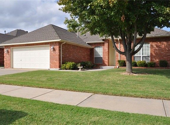 2nd image of 1325 SW 131st Ter
