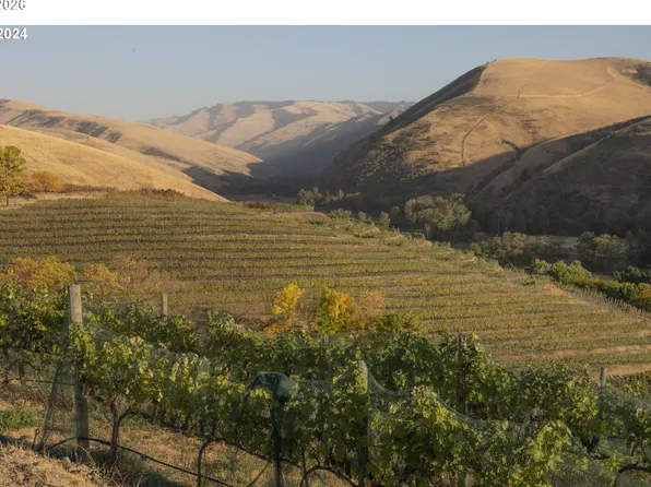 (undisclosed Address), Milton Freewater, OR 97862