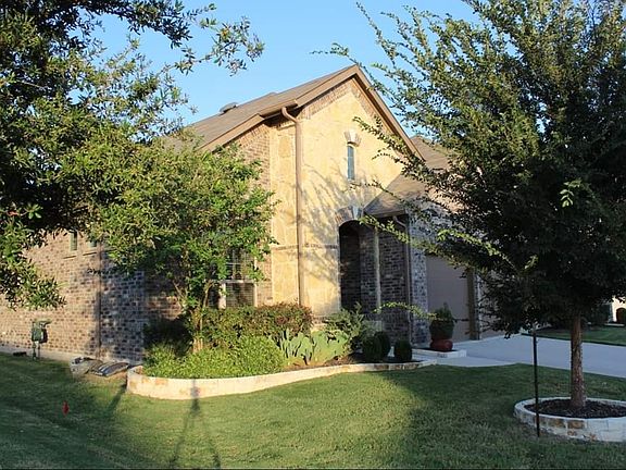2nd image of 629 Kinghaven Dr
