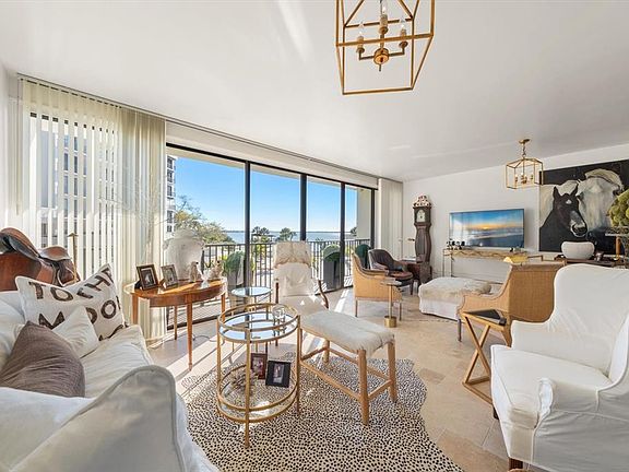 2nd image of 8 BELLEVIEW BOULEVARD #203