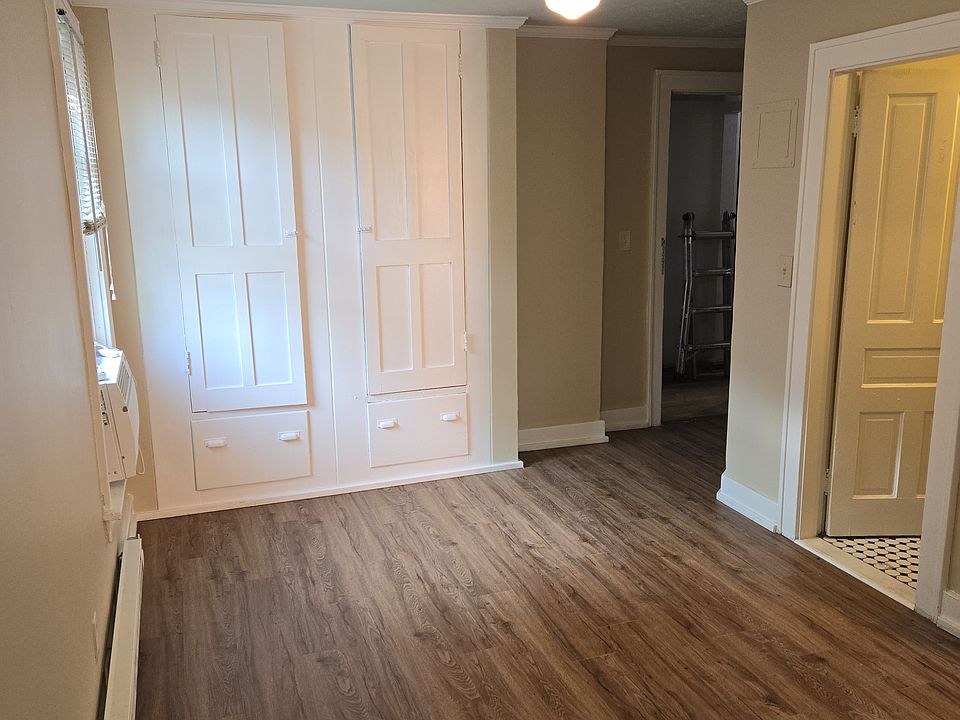 Living Room / Bed Room