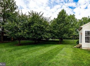 12525 Fox View Way, Reston, VA 20191