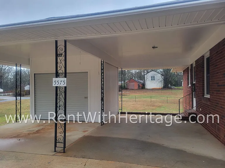 5575 Burrus Rd — Photo 4