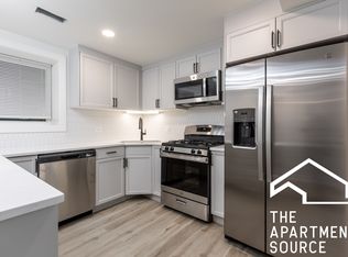1401 W Gregory St #G, Chicago, IL 60640