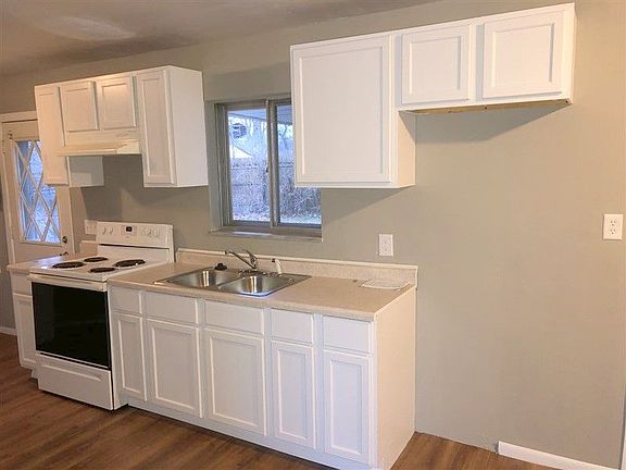 4th image of 5701 E 40th St