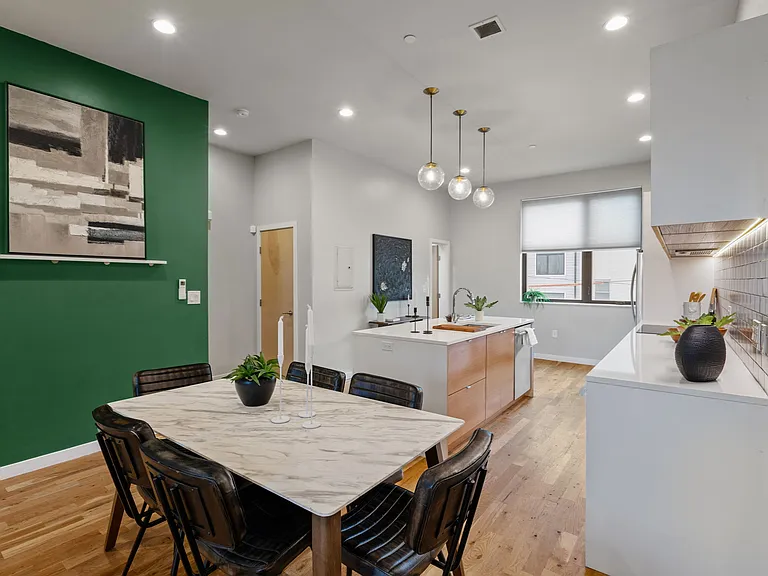 1720 Folsom St #B — Photo 12