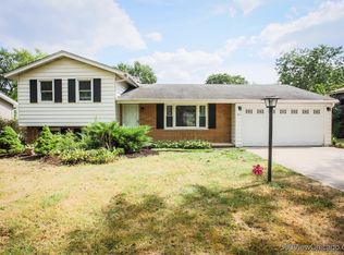 22W511 Burr Oak Dr, Glen Ellyn, IL 60137