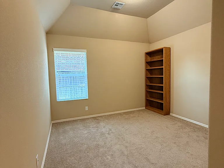 13422 S 19th Ct — Photo 9