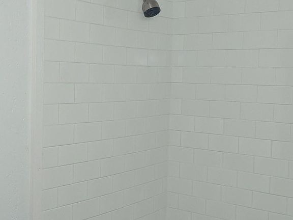 5th image of 3014 Forestdale Ave #14