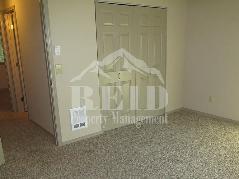 3217 SE Goldmaur Ct #B — Photo 13