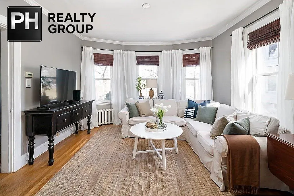 2 bed, 1.5 bath, 1230 sqft, $3,000 — Photo 3