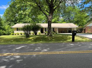 1003 7th Pl NW, Arab, AL 35016