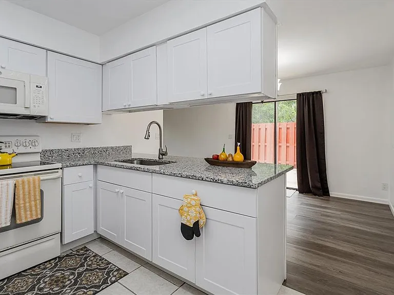 2134 NE 45th Ave — Photo 14