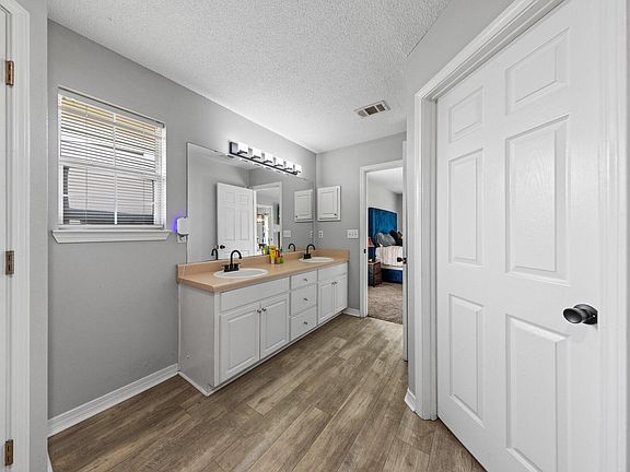 5th image of 5123 Whitehurst Ln
