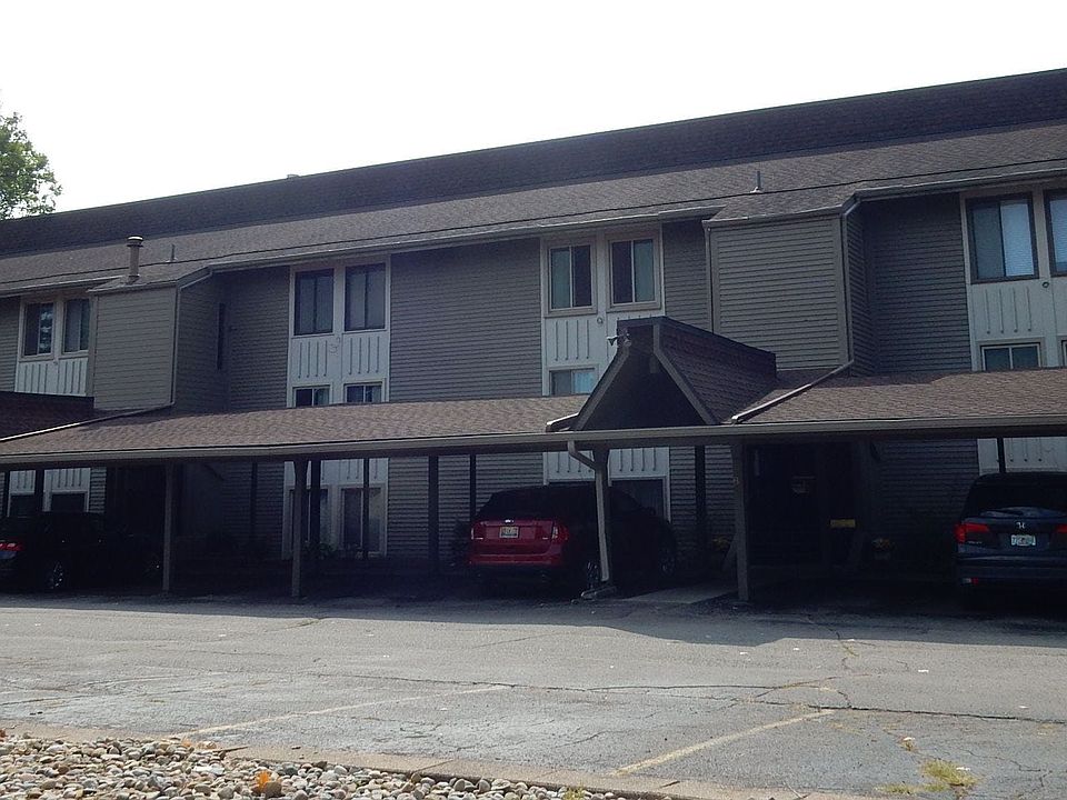 1st image of 836 Cliffs Dr