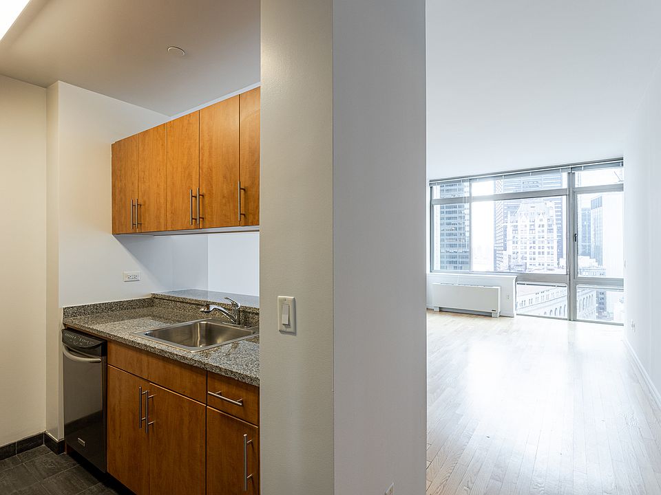 1st image of 202 Pearl St #14D