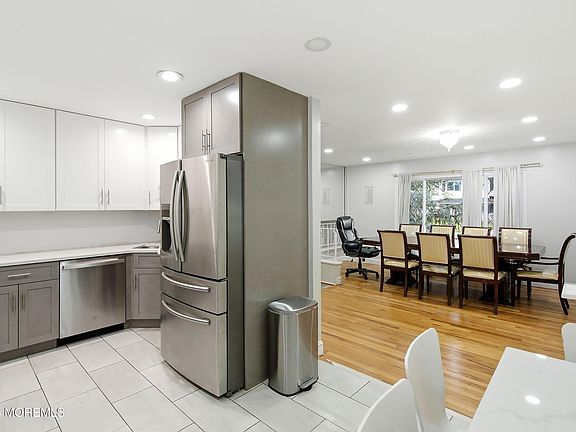 5th image of 18 Wyoming Drive