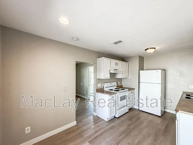 513 W Pima St #1 — Photo 8
