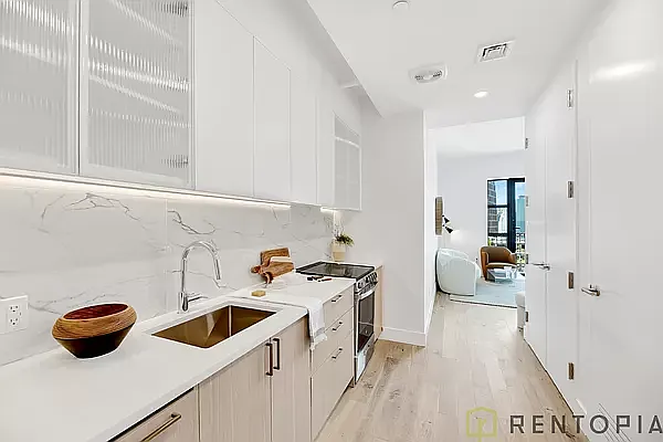 Rented by Rentopia | media 10