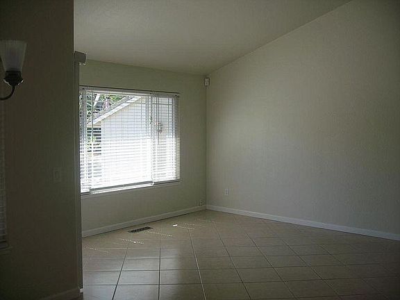 4th image of 3457 Quincey Ln