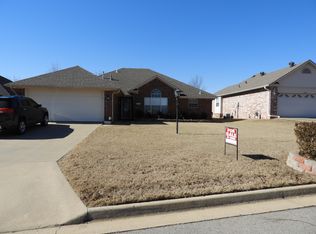 6404 Fallstone Rd, Fort Smith, AR 72916