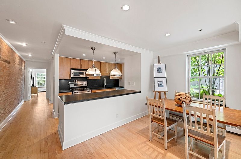 1st image of 130 Beekman St APT 3C