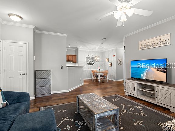 4th image of 45 Sycamore Ave APT 1116