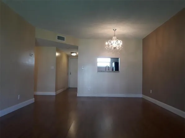 1100 NW 87th Avenue #204, Coral Springs, FL 33071