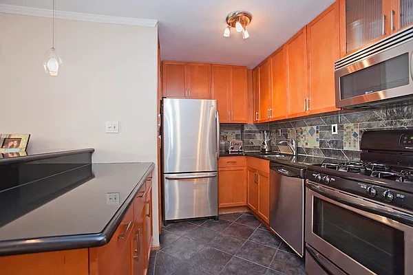 Sold by Nest Seekers International | media 10