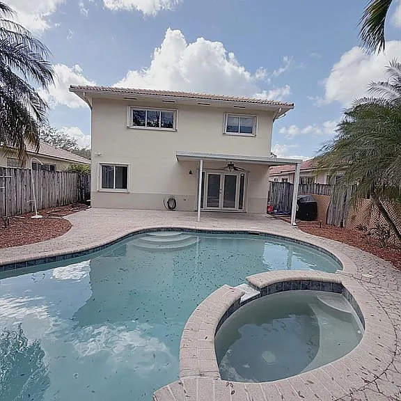 114 Danielle Ct — Photo 26