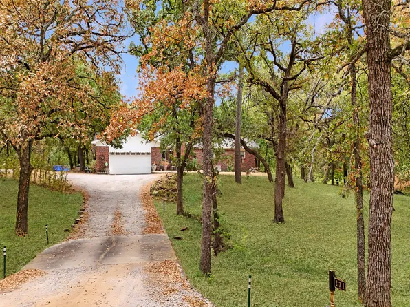 231 Serpentine St, Lone Grove, OK 73443