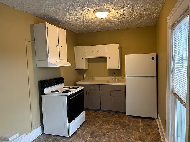 23 N Main St #1 — Photo 6