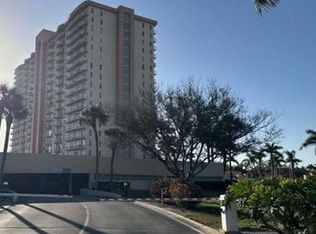 4900 Brittany Dr S, St Petersburg, FL 33715