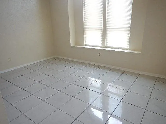 3441 Catalina Dr — Photo 8