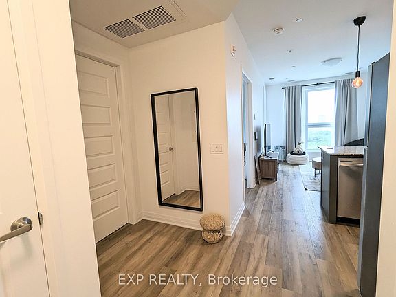 3rd image of 95 Dundas St W #510