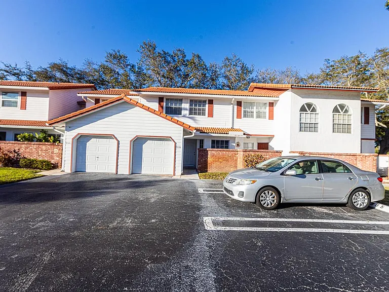 8939 NW 23rd St — Photo 2