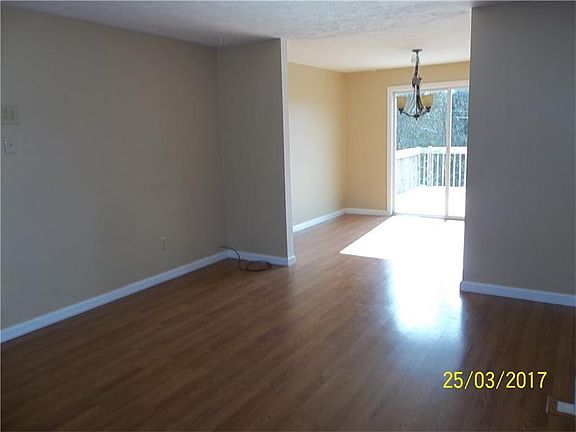 5th image of 1929 Ivanhoe Dr