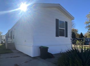 370 Thornapple Cir, Leonard, MI