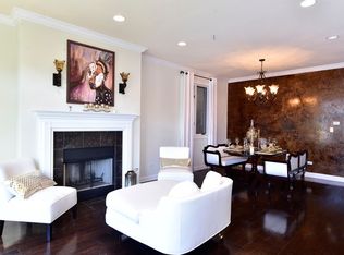 4525 S Forrestville Ave, Chicago, IL 60653