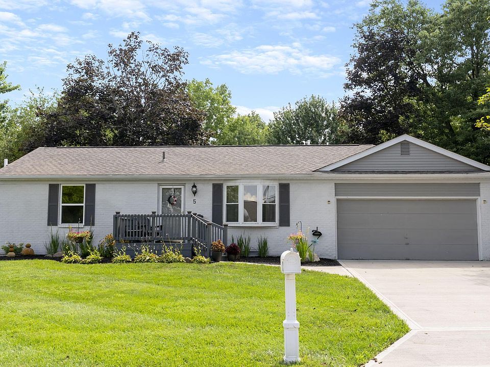 1st image of 5 Middleview Dr